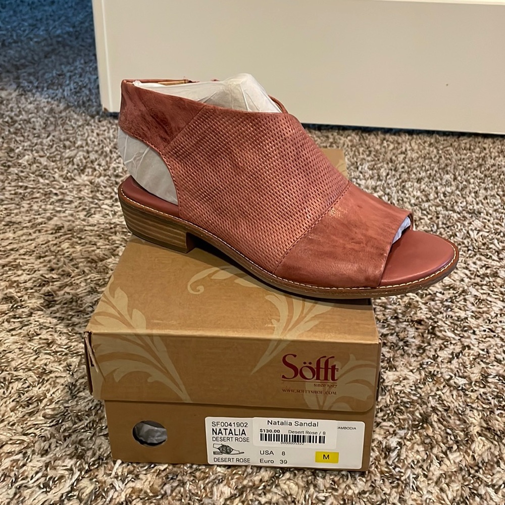 Women’s Sofft sandals